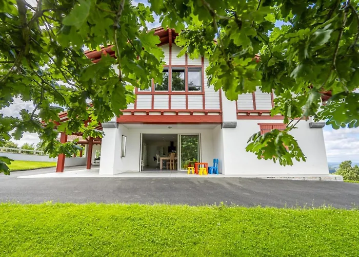 Ixtulian-borda 度假居 *